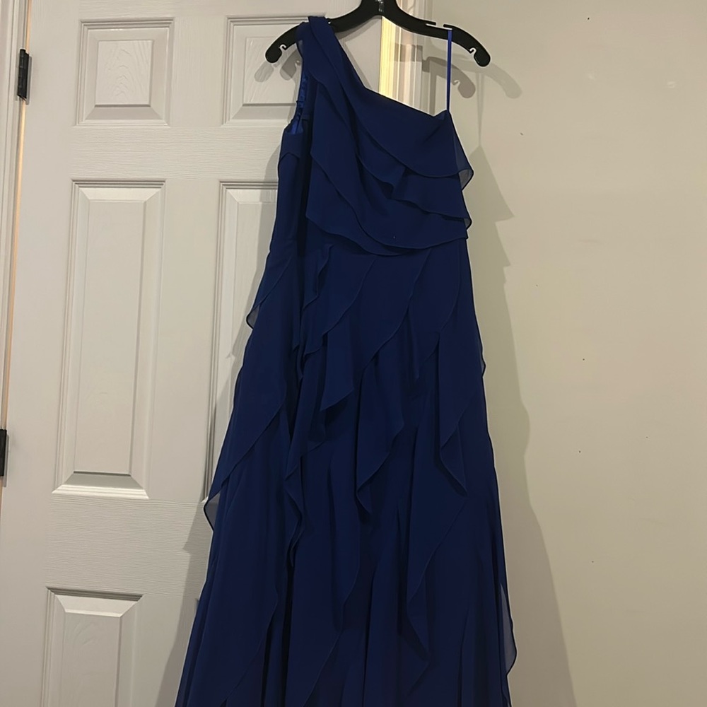blue one shoulder gown with lots of movement!! so gorgeous